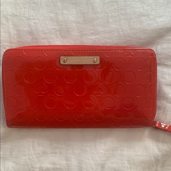 kate spade Handbags - Kate Spade Zip Wallet